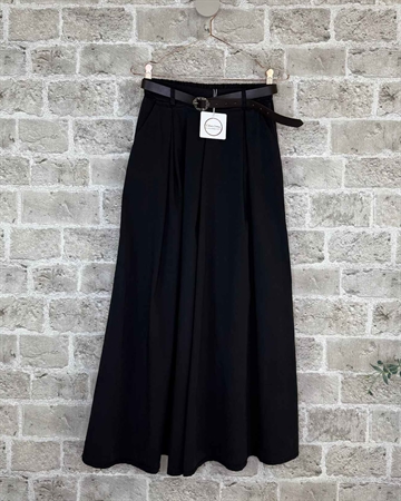 Cabana Living Frimod 824687.50 Black